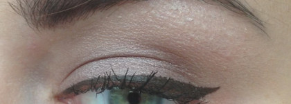 Тени для век Wet'n'Wild Color Icon Eyeshadow Trio "Silent Treatment 335"