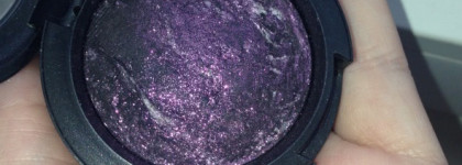 MAC Mineralize eyeshadows в оттенке Young Punk