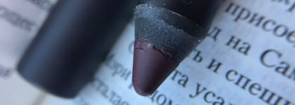 Друг и подружка, которые нашли друг друга. Карандаш Catrice Longlasting Lip Pencil и помада Golden Rose Matte Crayon