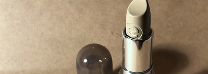 Губная помада Essence Colour Up! Shine On! в двух оттенках - #01 Polished Stone и #13 Steal the Show