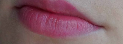 Нежданная любовь. Увлажняющий бальзам от Revlon Just Bitten Kissable Balm Stain в оттенке 020