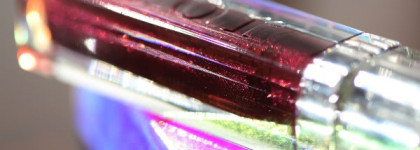 Блеск для губ Dior Addict Ultra-Gloss Flash 982 и помада Dior Addict Extreme 987