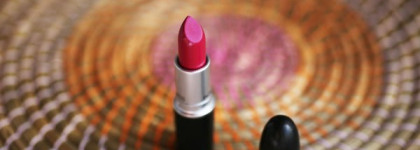 MAC Cremesheen Lipstick - Lickable
