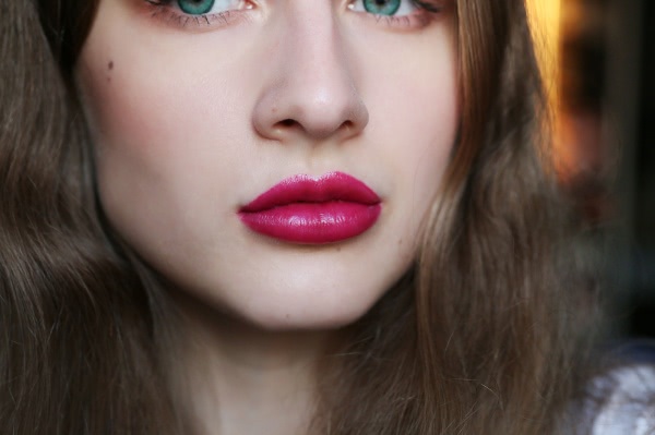 Chanel Rouge Coco Shine Hydrating Sheer Lipshine #96 Aura, Estee Lauder Pure Color Envy Sculpting Lipstick #450 Insolent Plum