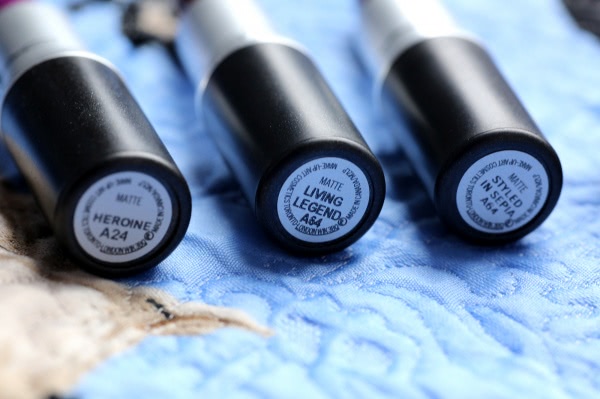 Помады MAC Matte Lipstick в оттенках Styled In Sepia, Heroine, Living Legend из коллекции The Matte Lip Collection