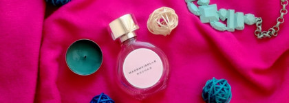 Сама женственность, капля флирта и припыленная пудрой зимняя роза от Mademoiselle Rochas