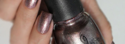 China Glaze Strike Up a Cosmo
