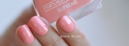 Seventeen Supreme. Летние пастели родом из Греции