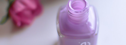 Essie nail polish Play Date - один за всех в Палитре Эмбер Коуэн