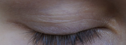Тени для век Rimmel London Glam'Eyes Mono Eye Shadow. Оттенок 100 Glam Ice White