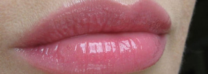 Конфетный розовый - Guerlain Gloss d’Enfer Maxi Shine Intense Colour & Shine Bare Lip Sensation 465 Bubble Gum