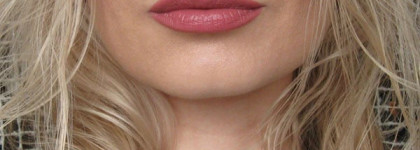 Два взгляда на румяные губы. Shiseido Perfect Rouge RD732 Blush и Dior Addict Lipstick 353 Blush