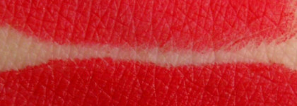 Красная матовая помада: Make Up Factory Mat Lip Stylo 29 Pure Red (Mat Wanted Collection)