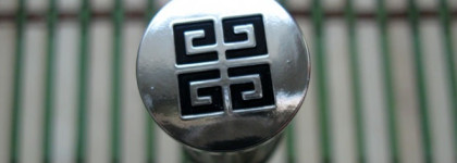 Редкая гадость. Тушь Givenchy Noir Couture Volume 1 Black Taffeta