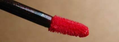 Роскошная идея в небрежном исполнении. Guerlain Gloss d'Enfer 421 Red Pow