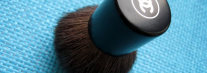 Кабуки Chanel Le Petit Pinceau и "шанелезамещение" - сравнение с Л'Этуаль 220