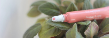 Моя Весна с Clarins Eclat Minute Instant Light Natural Lip Perfector 05 Candy Shimmer