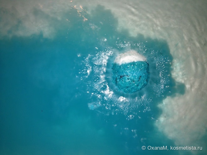 Большое синее море с Lush Big Blue Bath Bomb