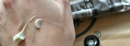 Мой помощник этой зимой: The Body Shop Hemp Hand Protector