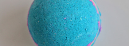 Моя Вселенная. Lush Intergalatic Bath Bomb