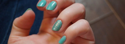 Бирюза от Essie