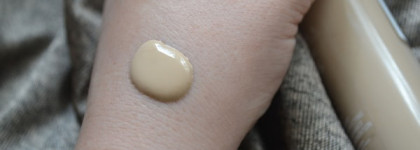 Тональный крем Rimmel match perfection foundation в оттенке 100 ivory