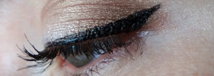 Подводка для глаз Chanel Ligne Graphique de Chanel 10 Noir-Noir или как выбрать достойного товарища и друга для ваших глазок