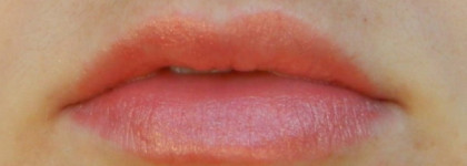 Увлажняющая губная помада "Воздушный поток" (оттенок № 4193 Персиковый воздушный) от Faberlic