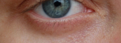 Сравнение двух тушей одного производителя: Divage maxi 90x60x90 и Divage extra volume & lenght 90x60x90 в чёрном цвете