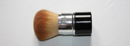 Era MInerals brush 101S - кисть кабуки из линии Eira Professional