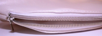 Увлажнение и защита по-французски