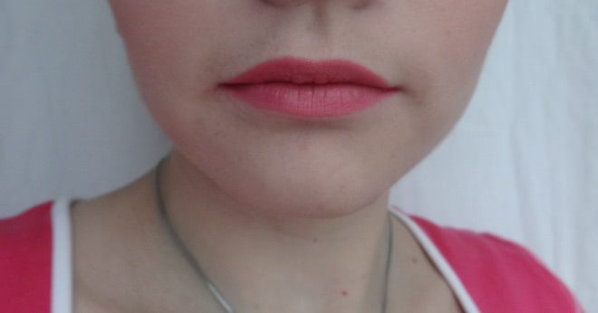 Две бюджетные матовые помады: Vivienne Sabo Velvet liquid Lipstick Levres de Velours №202 и Luxvisage Pin-Up Ultra matt №2