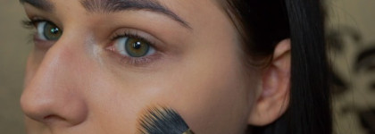 Трое из ларца, или сага о тональных кремах. Часть 1, MAC Pro Longwear Spf 10 Foundation