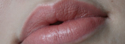 Первый блин... Мои первые помады: Catrice Ultimate Colour Lipstick #190 The Nuder The Better и #080 My Red Card