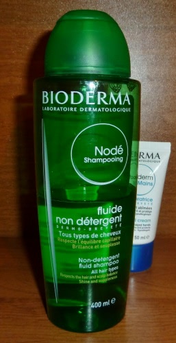 Bioderma: шампунь Nodé Fluid Non-detergent shampoo и крем для рук Atoderm Mains Repair hand cream