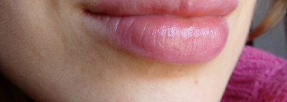 Увлажняющая помада-бальзам для губ Chubby Stick Moisturizing Lip Colour Balm #16 Voluptuous Violet и #12 Oversized orange