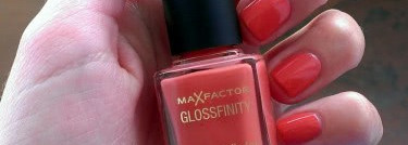 MaxFactor Glossnfinity glossy nails for up to 7 days. В оттенке cute coral 70