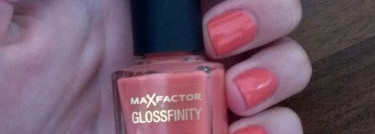 MaxFactor Glossnfinity glossy nails for up to 7 days. В оттенке cute coral 70