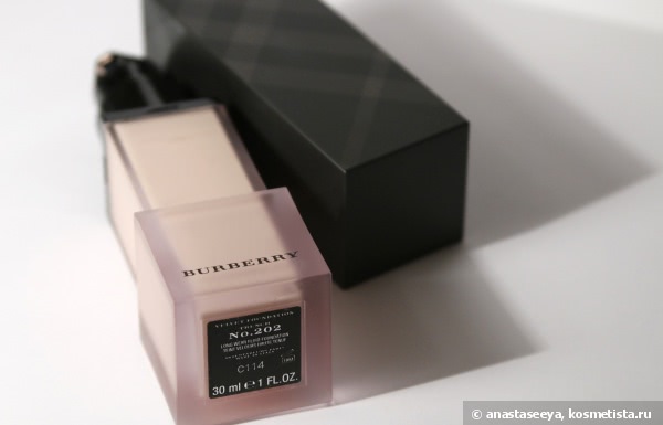 Тональный крем Burberry Velvet Foundation Trench Long wear fluid foundation №202