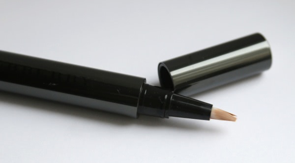 Консилер Burberry Sheer Concealer Luminous concealer №02 soft beige