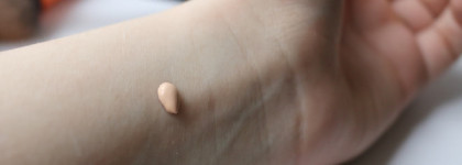 Chanel Vitalumiere Aqua Ultra-light Skin Perfecting Makeup SPF 15 #12 Beige rose