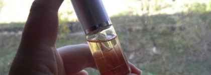 Растим ноготочки: Essie glow stronger и персиковое масло Aurelia