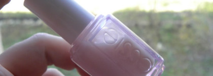 Растим ноготочки: Essie glow stronger и персиковое масло Aurelia