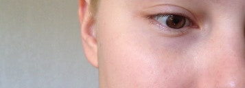 Guerlain Parure de Lumiere Light-Diffusing Fondation Moisture Infusion SPF 25 Pa+++ - Увлажняющий тональный крем для сияния кожи в оттенке No 02 ( Beige Clair )