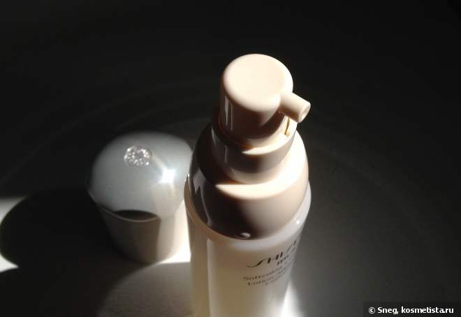 Два средства от Shiseido - Мягкая Очищающая пенка и Балансирующий Софтнер серии Ibuki