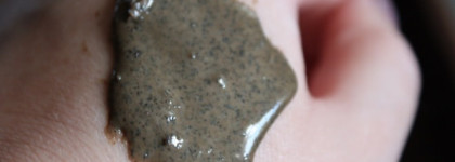 Вкусности от Lush: маски для лица + один сахарный красавец