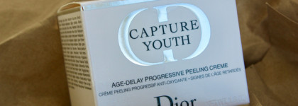 Антивозрастной крем для лица обновляющий и придающий сияние коже Dior Capture Youth Age-Delay Progressive Peeling Creme