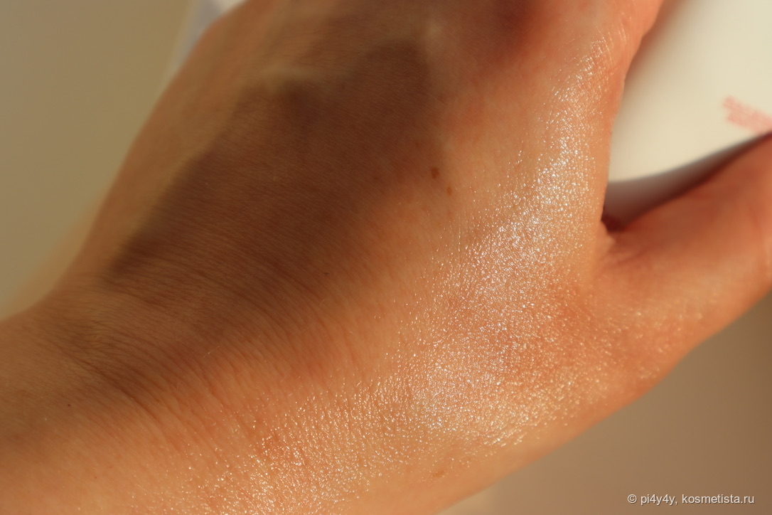 Clarins Calm-Essentiel Soothing Emulsion: после нанесения на кожу