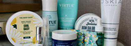 Пустые баночки марта 2022: в поездке