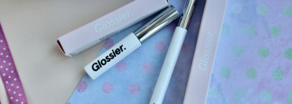 Дела бровные: Glossier
